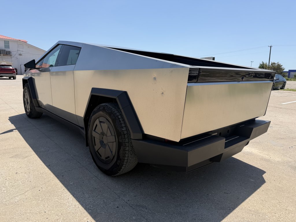 tesla cybertruck 2026 7G2CEHEE0TA094768 image tesla cybertruck 2026 7G2CEHEE0TA094768 image