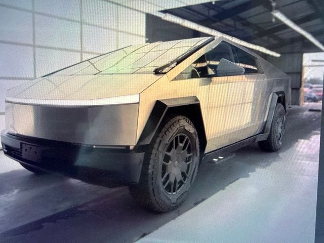 tesla cybertruck 2024 7G2CEHED9RA003321 image tesla cybertruck 2024 7G2CEHED9RA003321 image