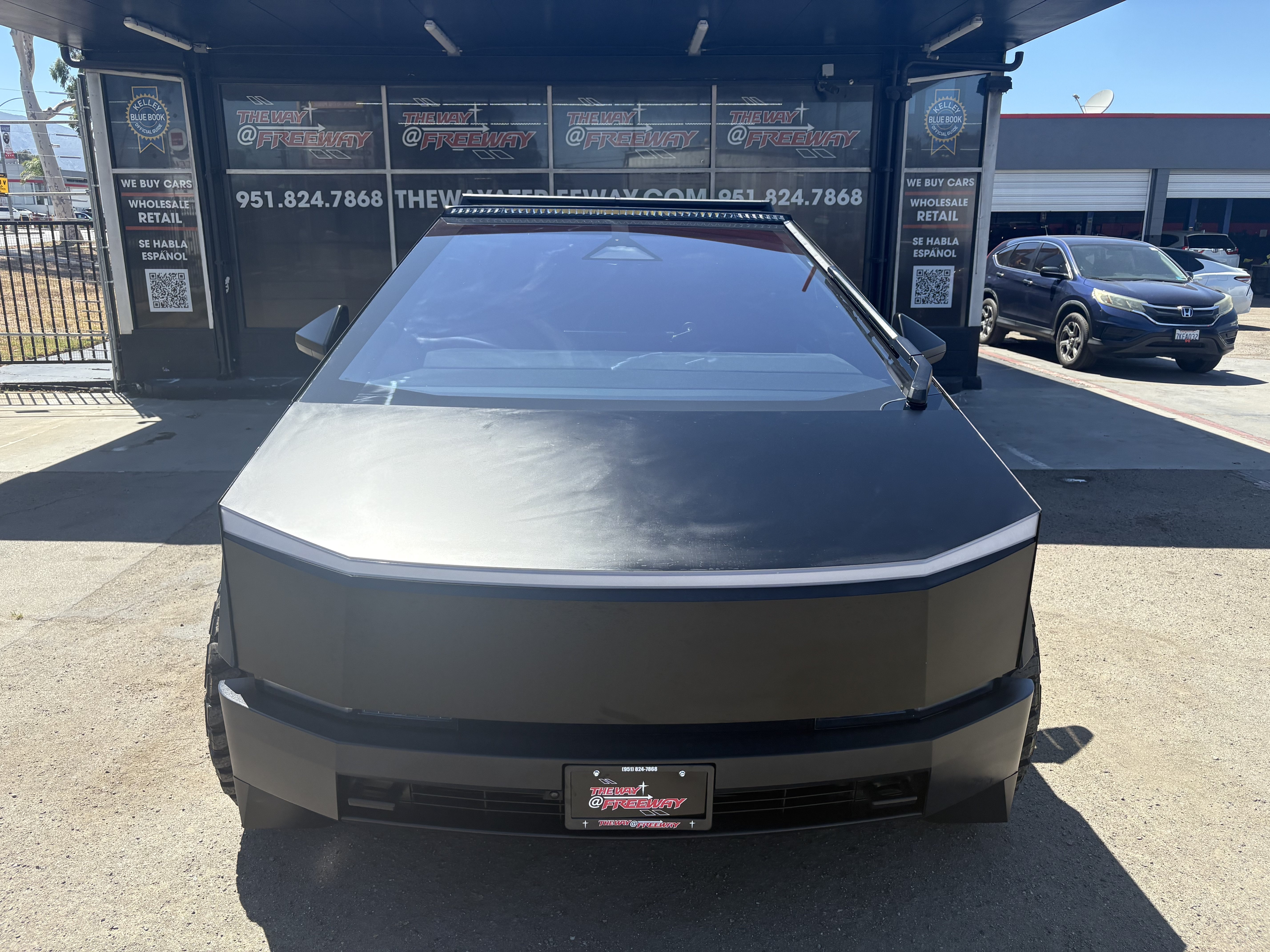 tesla cybertruck 2024 7G2CEHEE0RA005676 image tesla cybertruck 2024 7G2CEHEE0RA005676 image