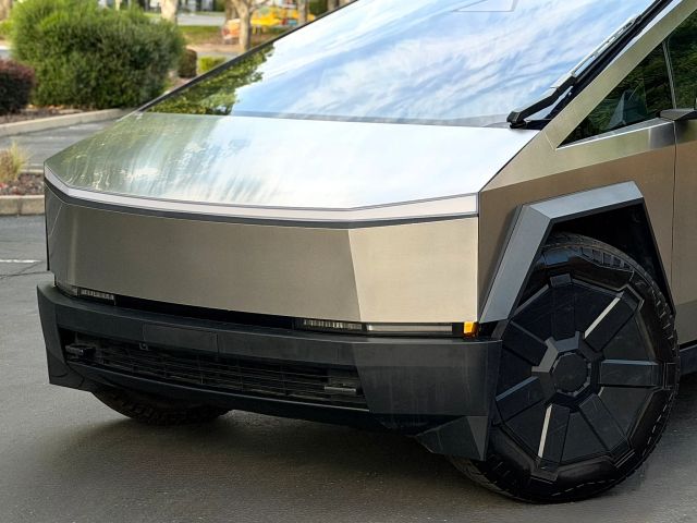 tesla cybertruck 2024 7G2CEHEE0RA033140 image tesla cybertruck 2024 7G2CEHEE0RA033140 image