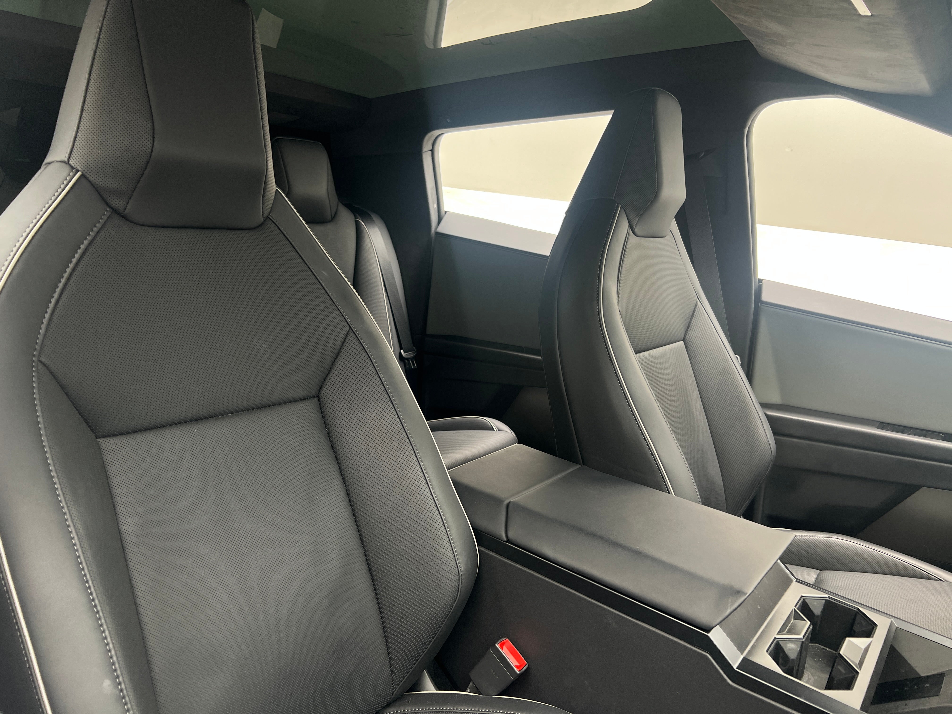tesla cybertruck 2025 7G2CEHED9SA072872 image tesla cybertruck 2025 7G2CEHED9SA072872 image