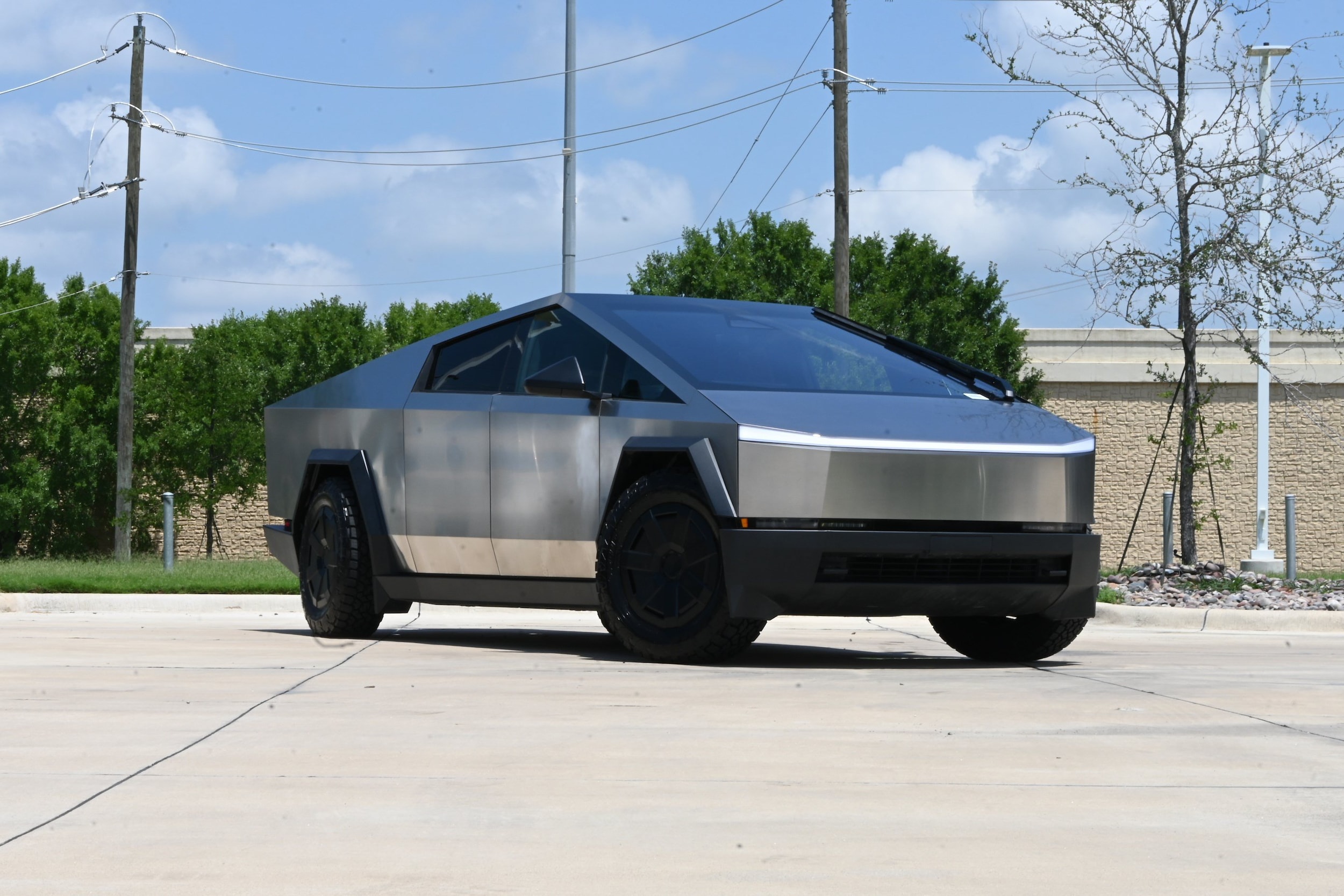 tesla cybertruck 2025 7G2CEHED9SA059636 image tesla cybertruck 2025 7G2CEHED9SA059636 image