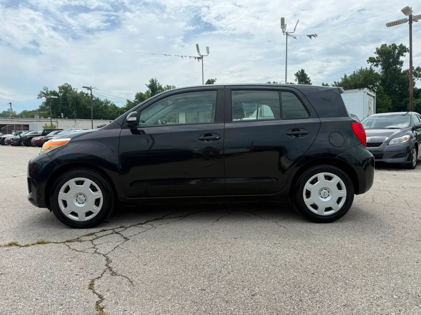 scion xd 2011 JTKKU4B40B1014619 image scion xd 2011 JTKKU4B40B1014619 image