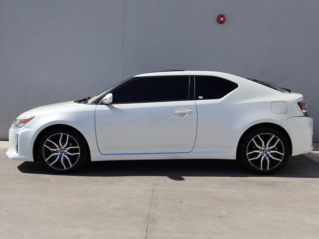 scion tc 2016 JTKJF5C75GJ022498 image scion tc 2016 JTKJF5C75GJ022498 image