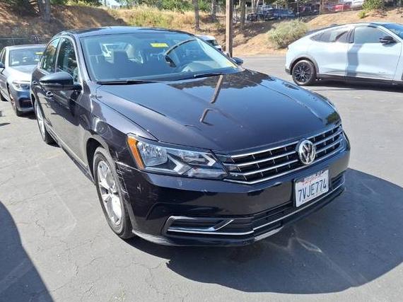 VOLKSWAGEN PASSAT 2017 1VWAT7A33HC013314 image