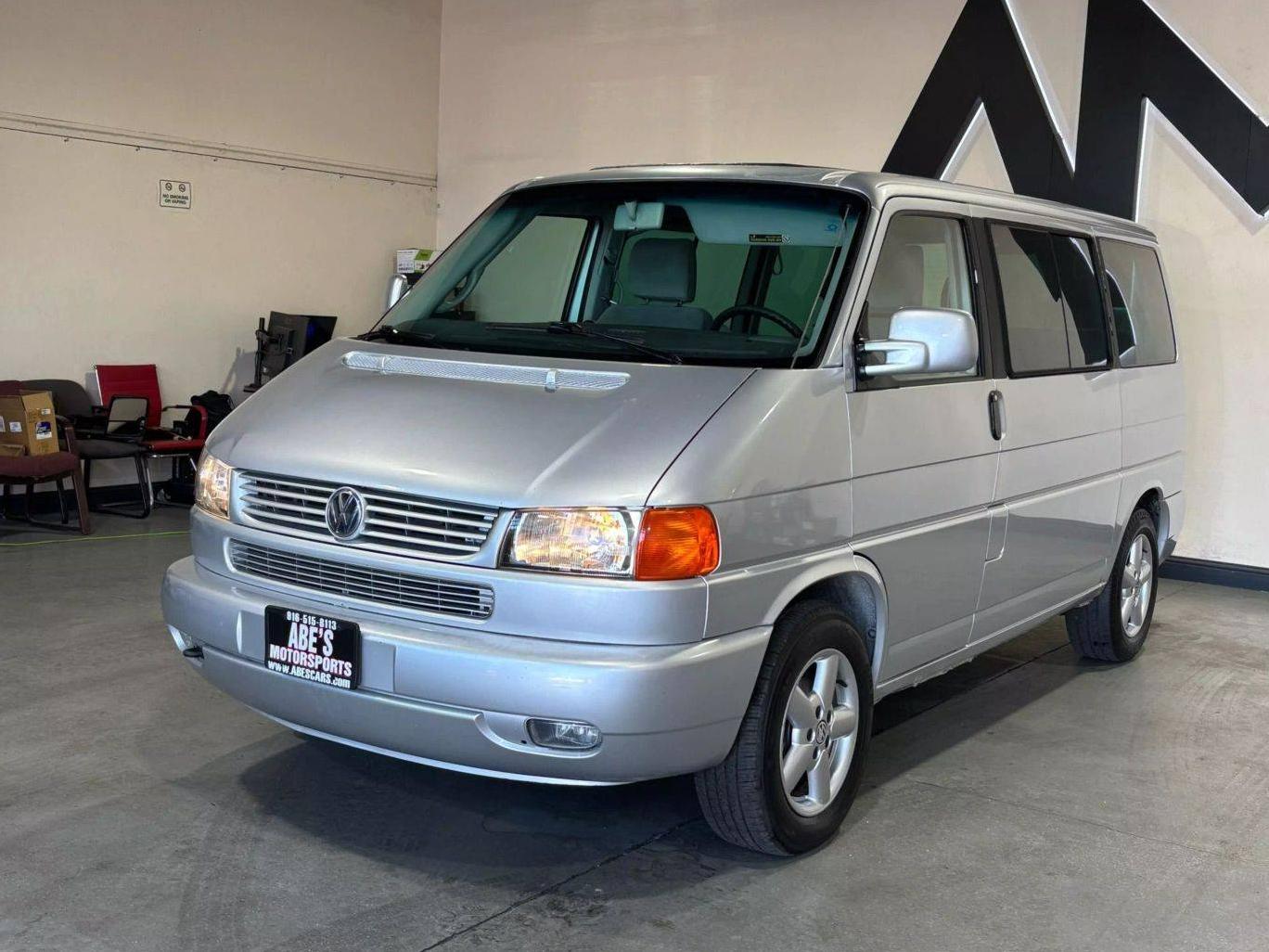 VOLKSWAGEN EUROVAN 2003 WV2MB47023H015616 image