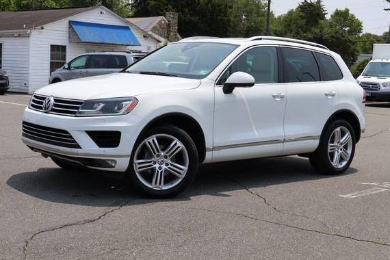 VOLKSWAGEN TOUAREG 2016 WVGEF9BP8GD009322 image