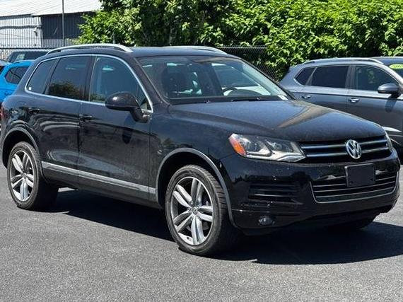 VOLKSWAGEN TOUAREG 2011 WVGFK9BP9BD001870 image