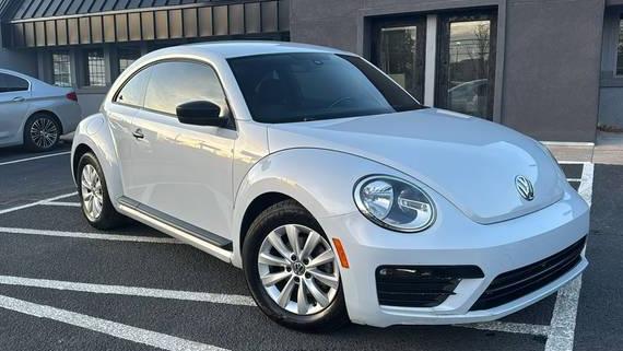 VOLKSWAGEN BEETLE 2017 3VWF17AT9HM610865 image VOLKSWAGEN BEETLE 2017 3VWF17AT9HM610865 image