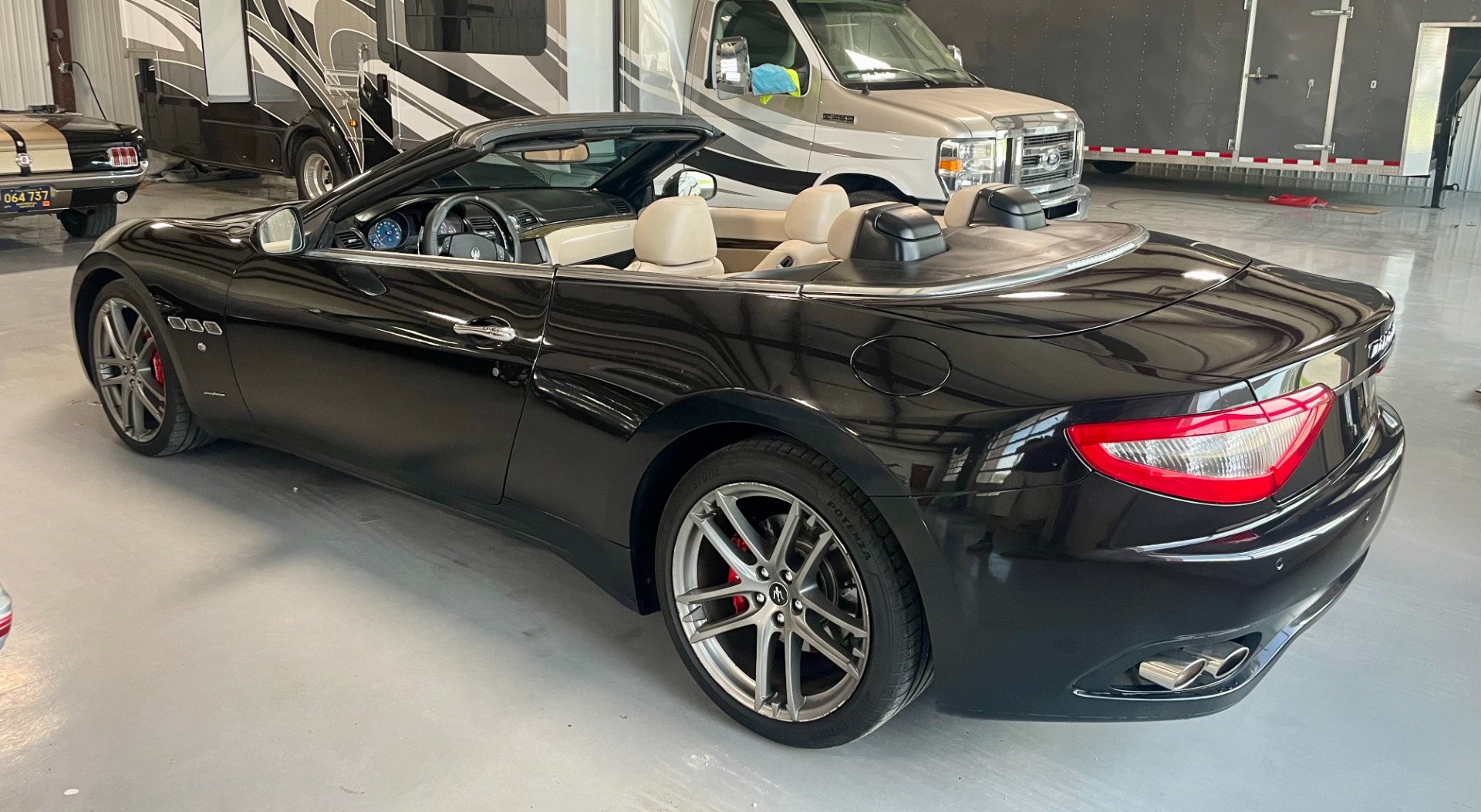 maserati granturismo 2012 ZAM45KMA9C0060702 image maserati granturismo 2012 ZAM45KMA9C0060702 image