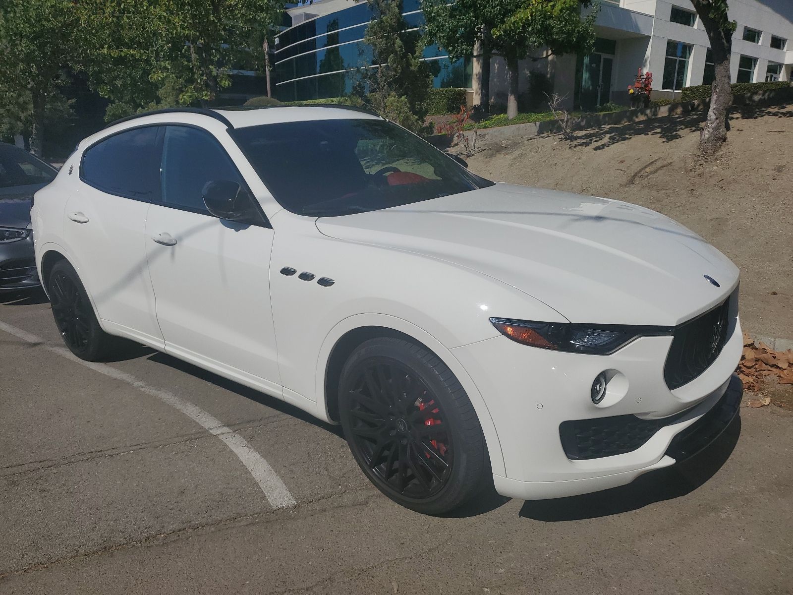 maserati levante 2021 ZN661YUA0MX359675 image maserati levante 2021 ZN661YUA0MX359675 image