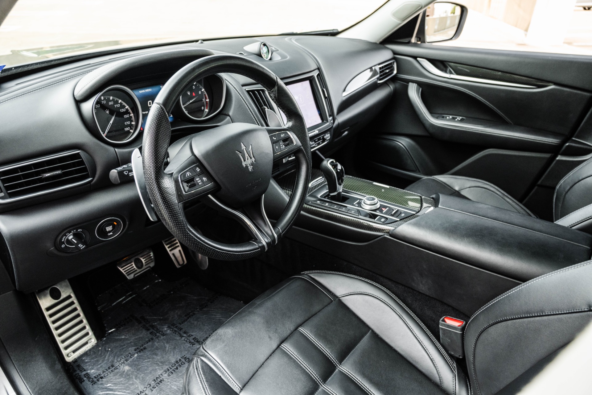 maserati levante 2017 ZN661YUS0HX234920 image maserati levante 2017 ZN661YUS0HX234920 image