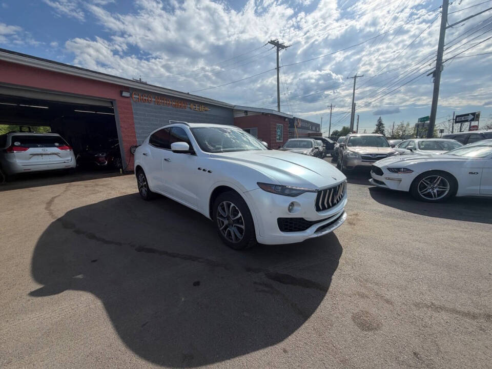 maserati levante 2017 ZN661XUL2HX210590 image maserati levante 2017 ZN661XUL2HX210590 image