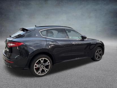 maserati levante 2017 ZN661XUS7HX245679 image maserati levante 2017 ZN661XUS7HX245679 image