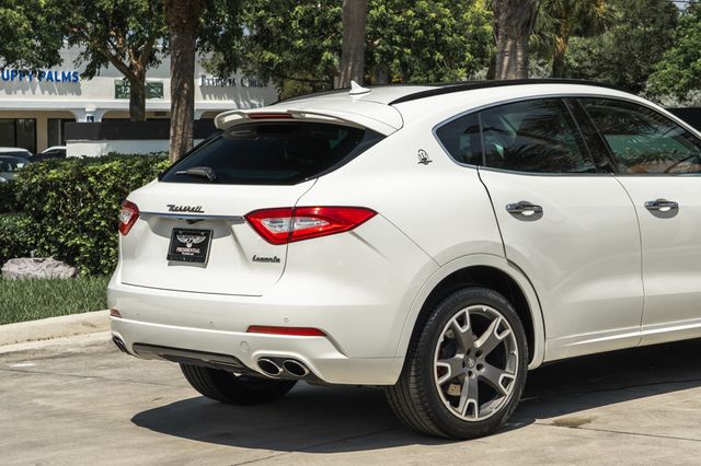 maserati levante 2017 ZN661YUS2HX230576 image maserati levante 2017 ZN661YUS2HX230576 image