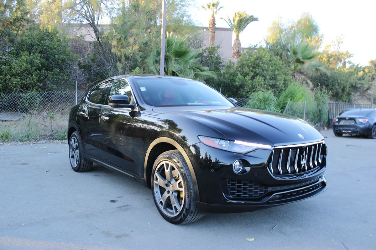 maserati levante 2017 ZN661XUA2HX239604 image maserati levante 2017 ZN661XUA2HX239604 image