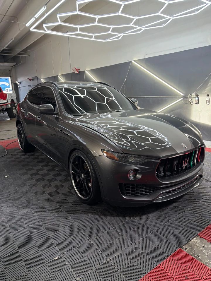 maserati levante 2017 ZN661XUS5HX222529 image maserati levante 2017 ZN661XUS5HX222529 image