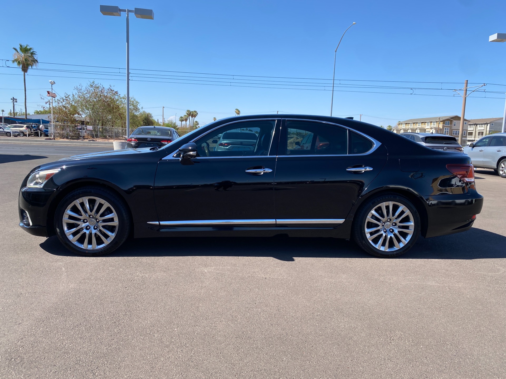 lexus ls 2016 JTHBL5EF8G5142876 image lexus ls 2016 JTHBL5EF8G5142876 image