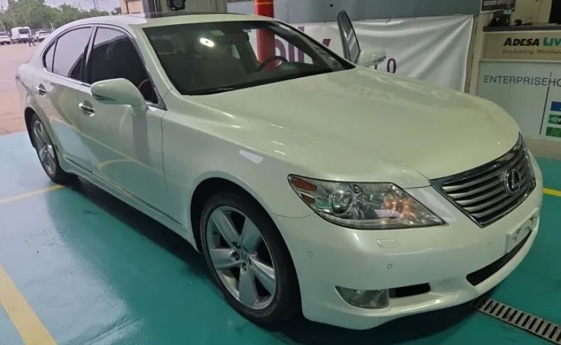 lexus ls 2012 JTHBL5EF4C5113787 image lexus ls 2012 JTHBL5EF4C5113787 image