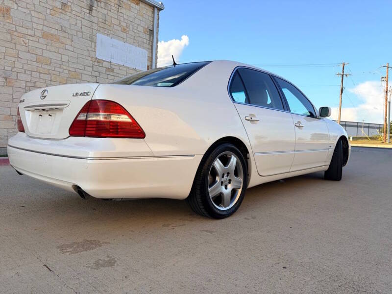 lexus ls 2004 JTHBN36FX40135305 image lexus ls 2004 JTHBN36FX40135305 image