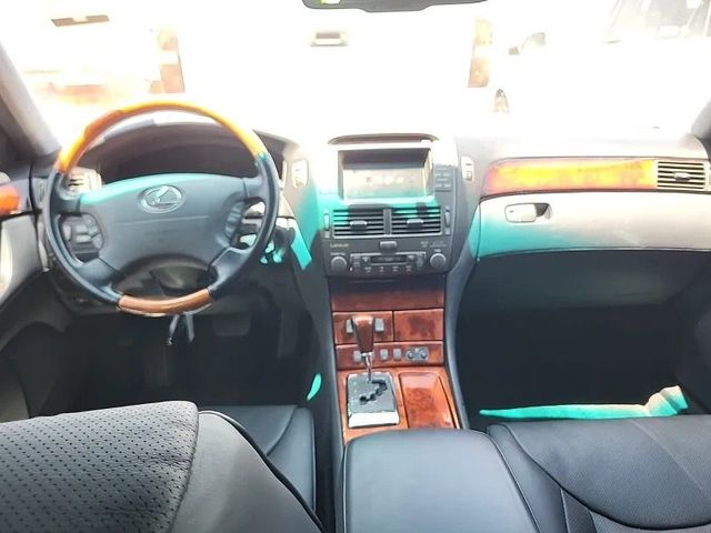 lexus ls 2004 JTHBN36F940171132 image lexus ls 2004 JTHBN36F940171132 image