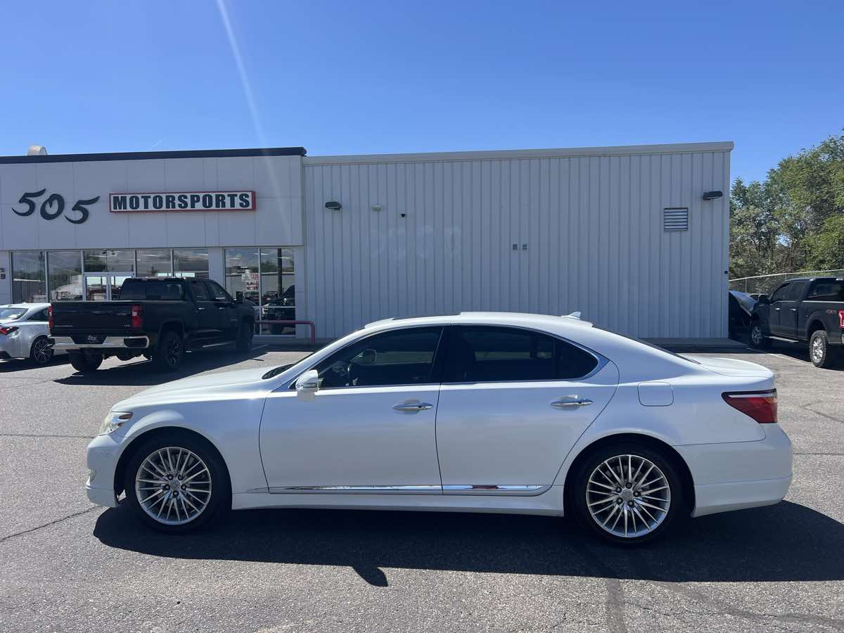 lexus ls 2011 JTHBL5EF5B5105373 image lexus ls 2011 JTHBL5EF5B5105373 image