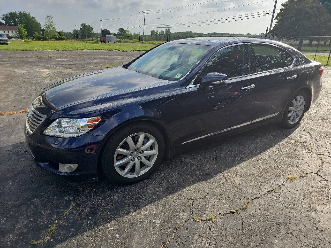 lexus ls 2011 JTHCL5EF1B5011303 image lexus ls 2011 JTHCL5EF1B5011303 image