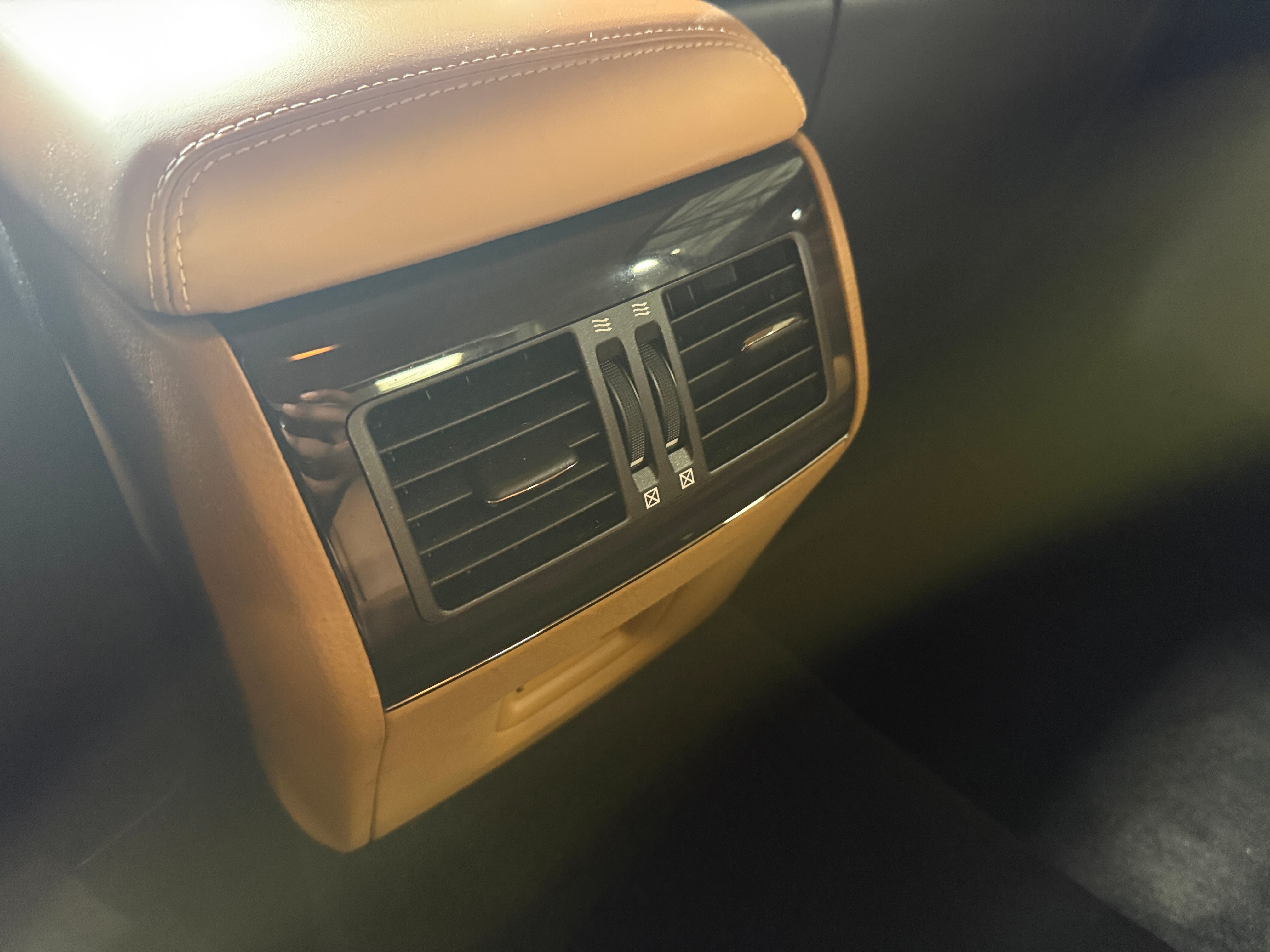 lexus ls 2013 JTHCL5EF6D5019450 image lexus ls 2013 JTHCL5EF6D5019450 image