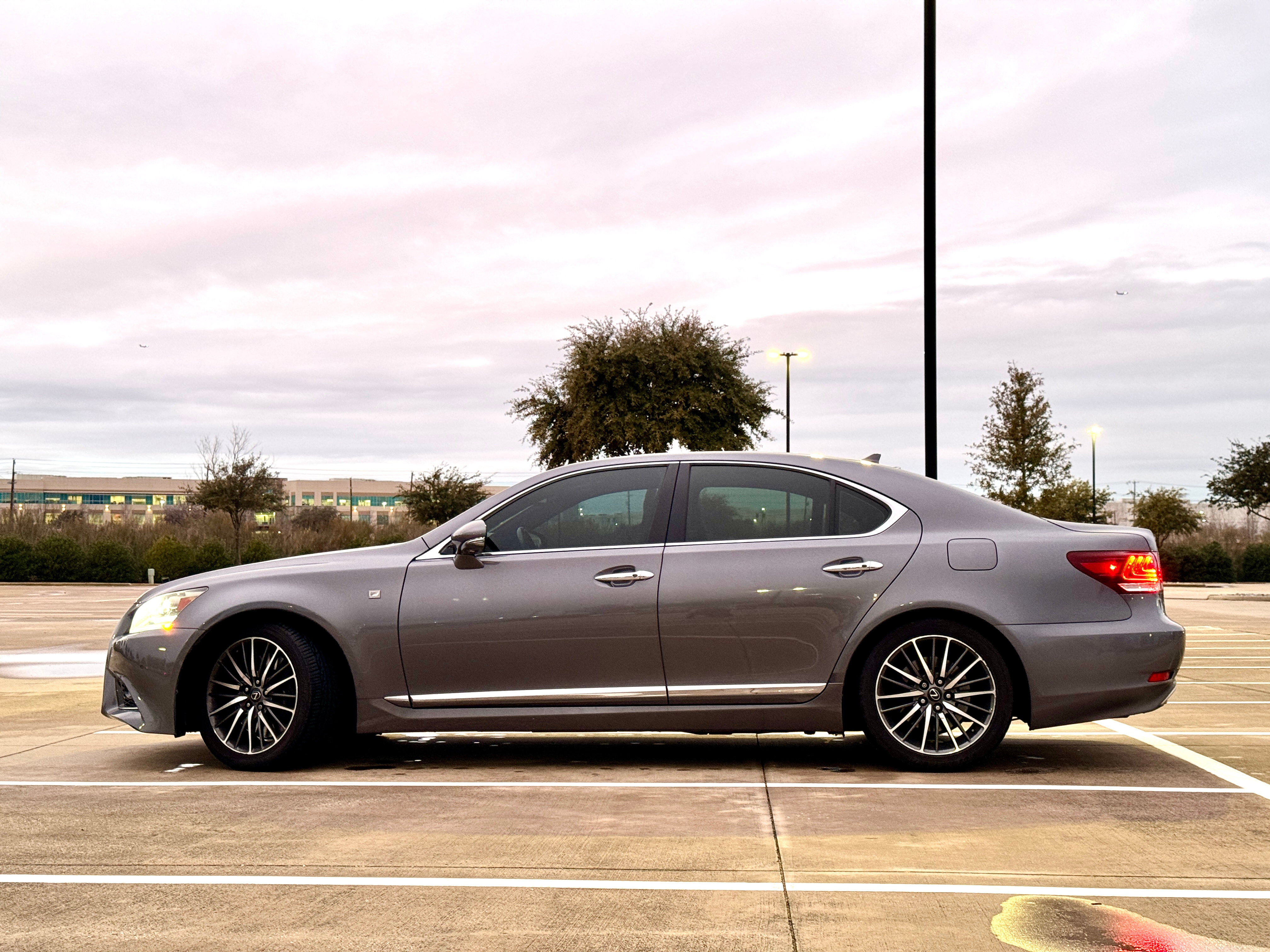 lexus ls 2013 JTHBL5EF8D5122834 image lexus ls 2013 JTHBL5EF8D5122834 image