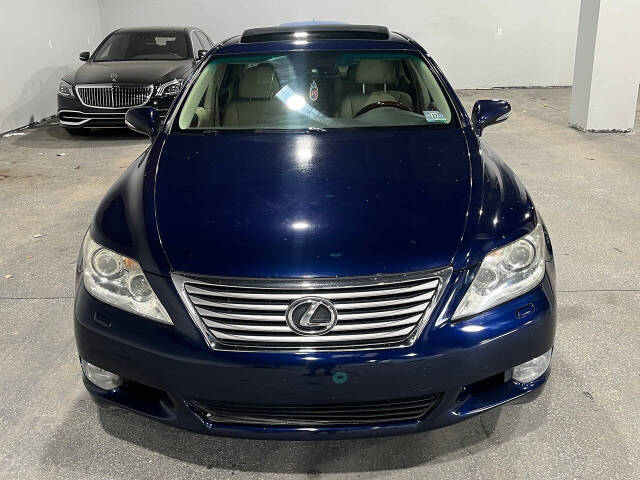 lexus ls 2010 JTHDL5EF3A5002766 image lexus ls 2010 JTHDL5EF3A5002766 image