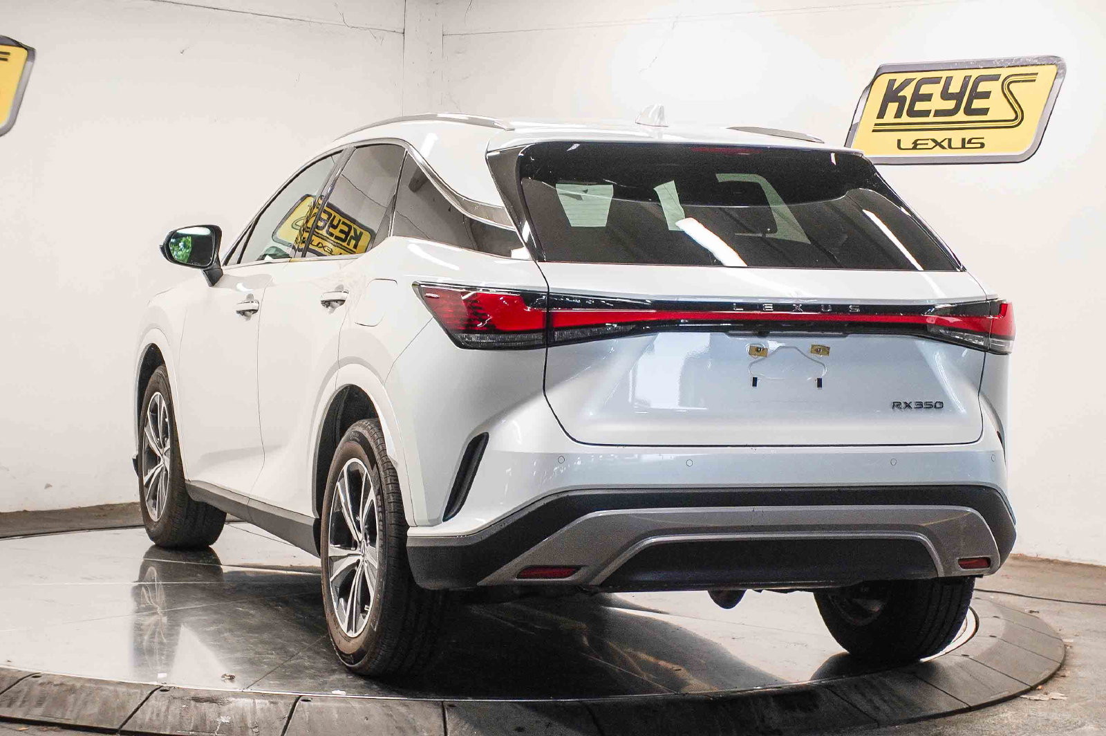 lexus rx 2023 2T2BAMBA2PC015680 image lexus rx 2023 2T2BAMBA2PC015680 image