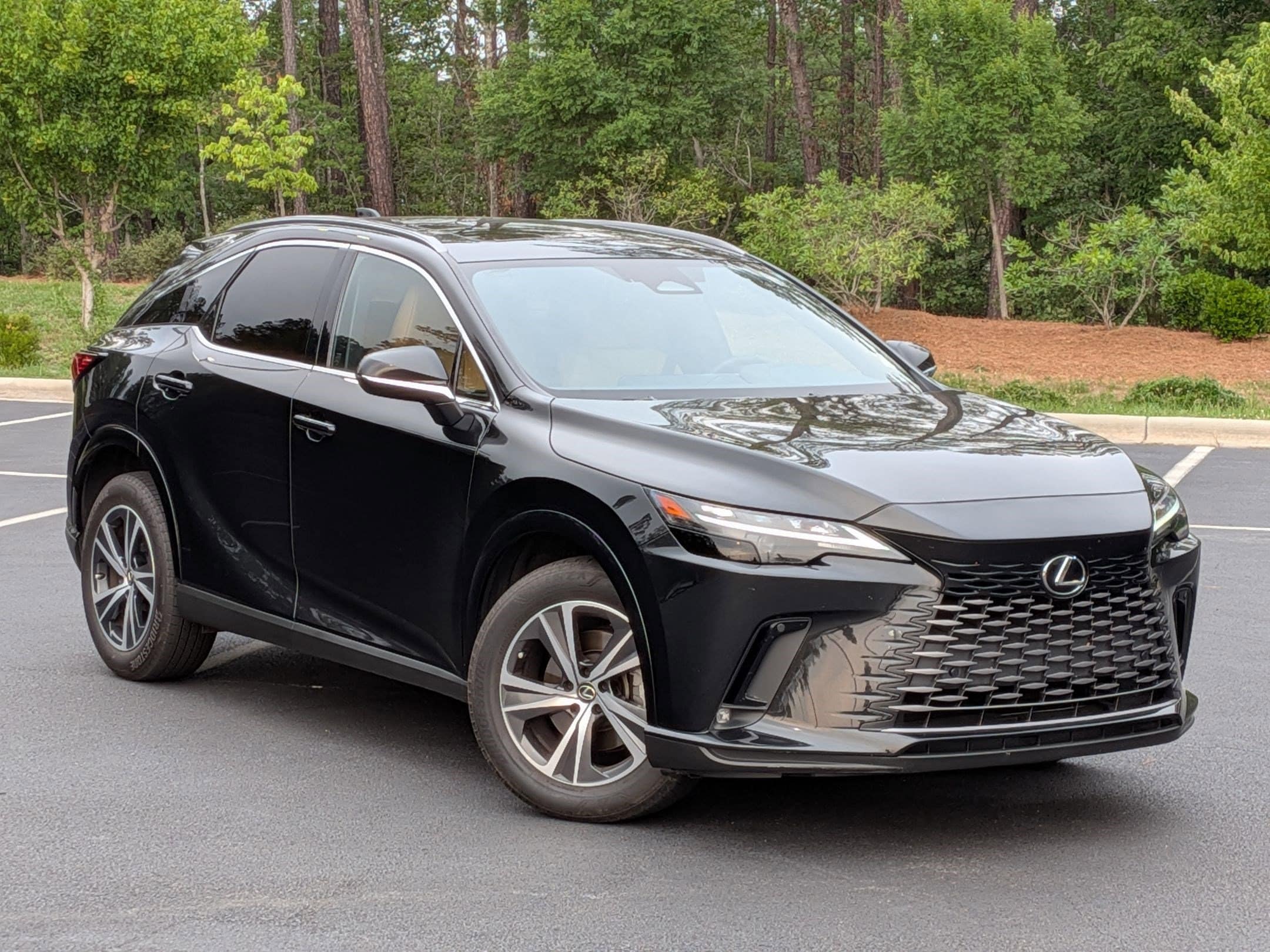 lexus rx 2023 JTJCHMAA6P2006997 image lexus rx 2023 JTJCHMAA6P2006997 image