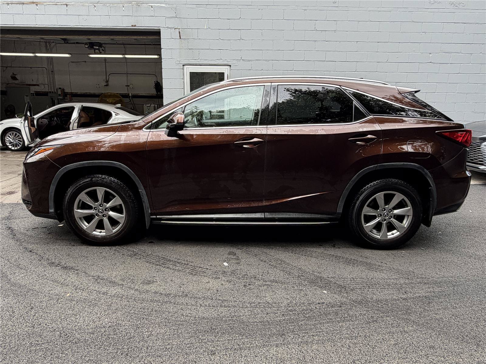 lexus rx 2018 JTJBZMCA1J2038060 image lexus rx 2018 JTJBZMCA1J2038060 image