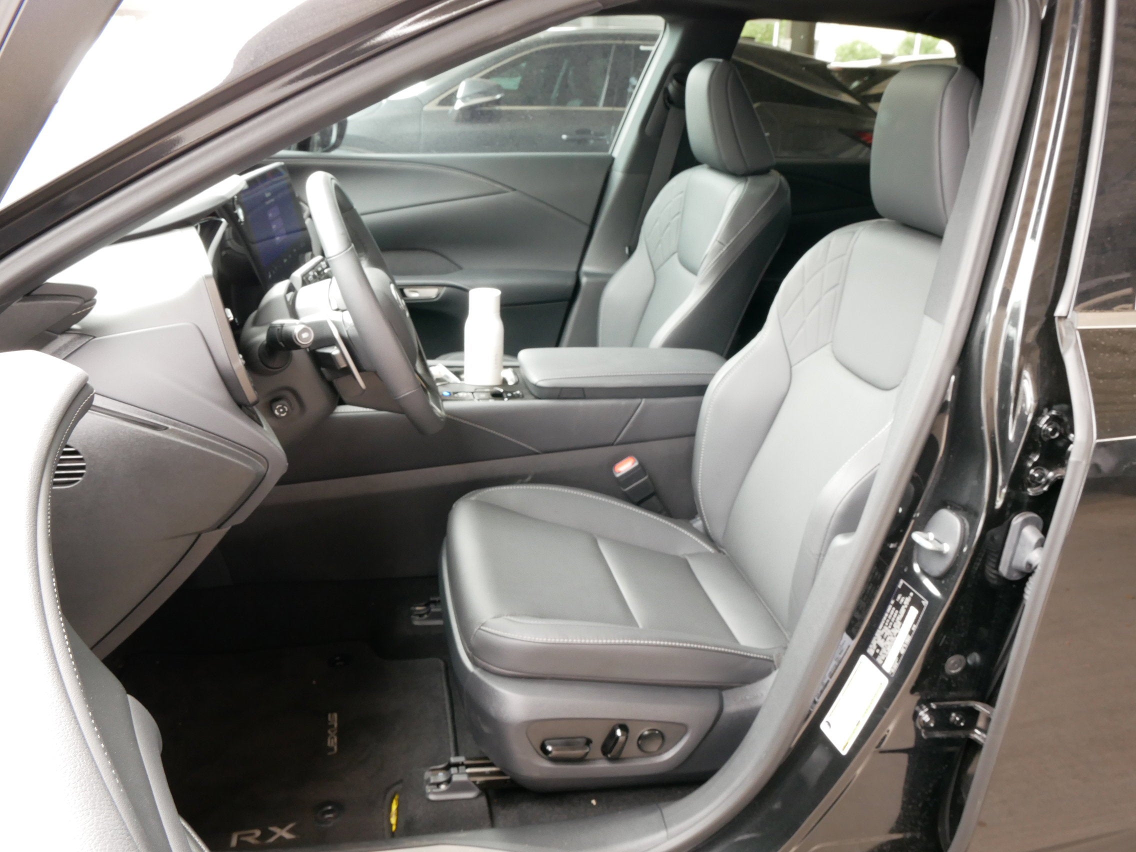 lexus rx 2026 2T2BAMBAXTC072249 image lexus rx 2026 2T2BAMBAXTC072249 image