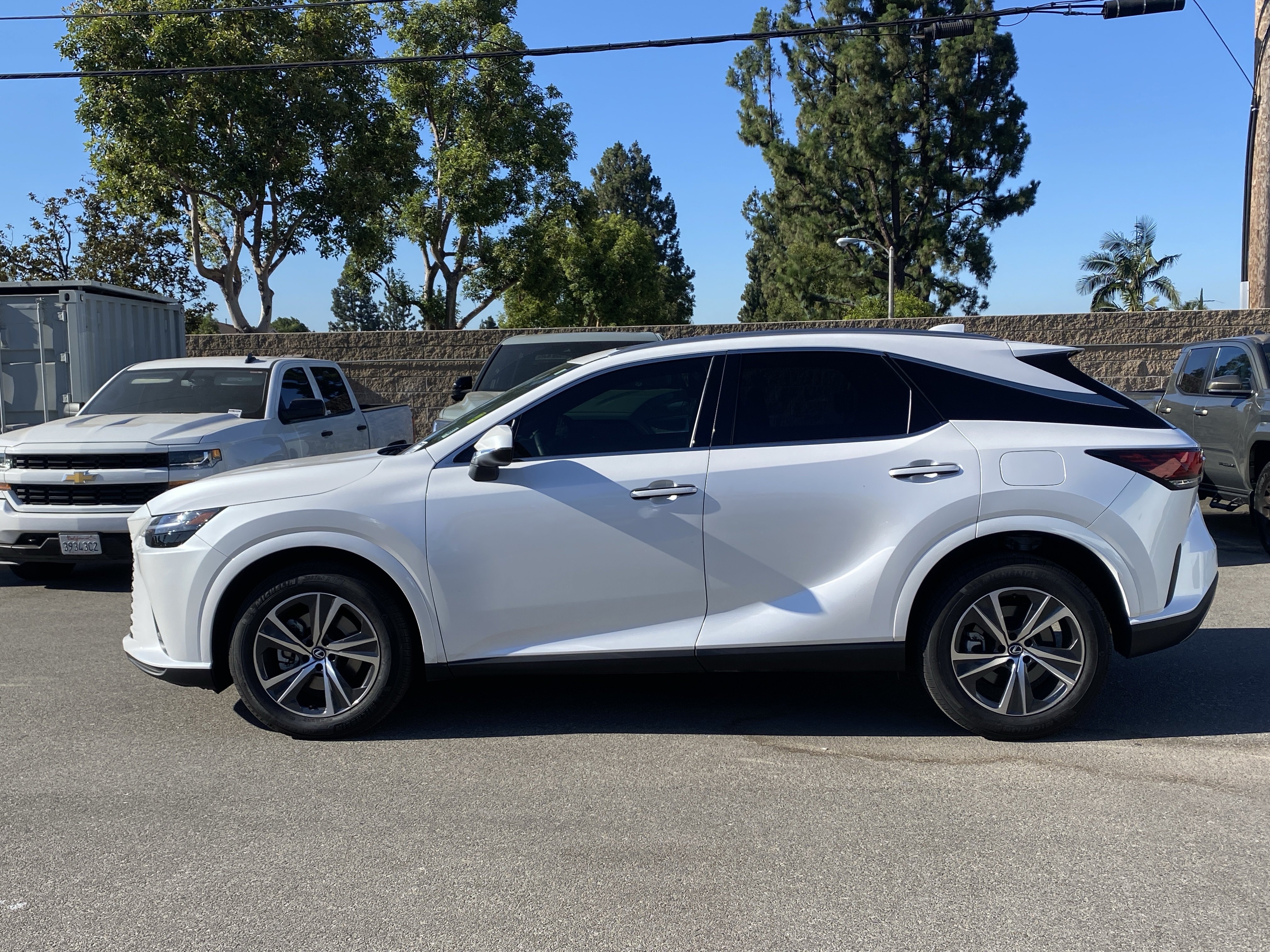 lexus rx 2024 2T2BAMBAXRC048378 image lexus rx 2024 2T2BAMBAXRC048378 image