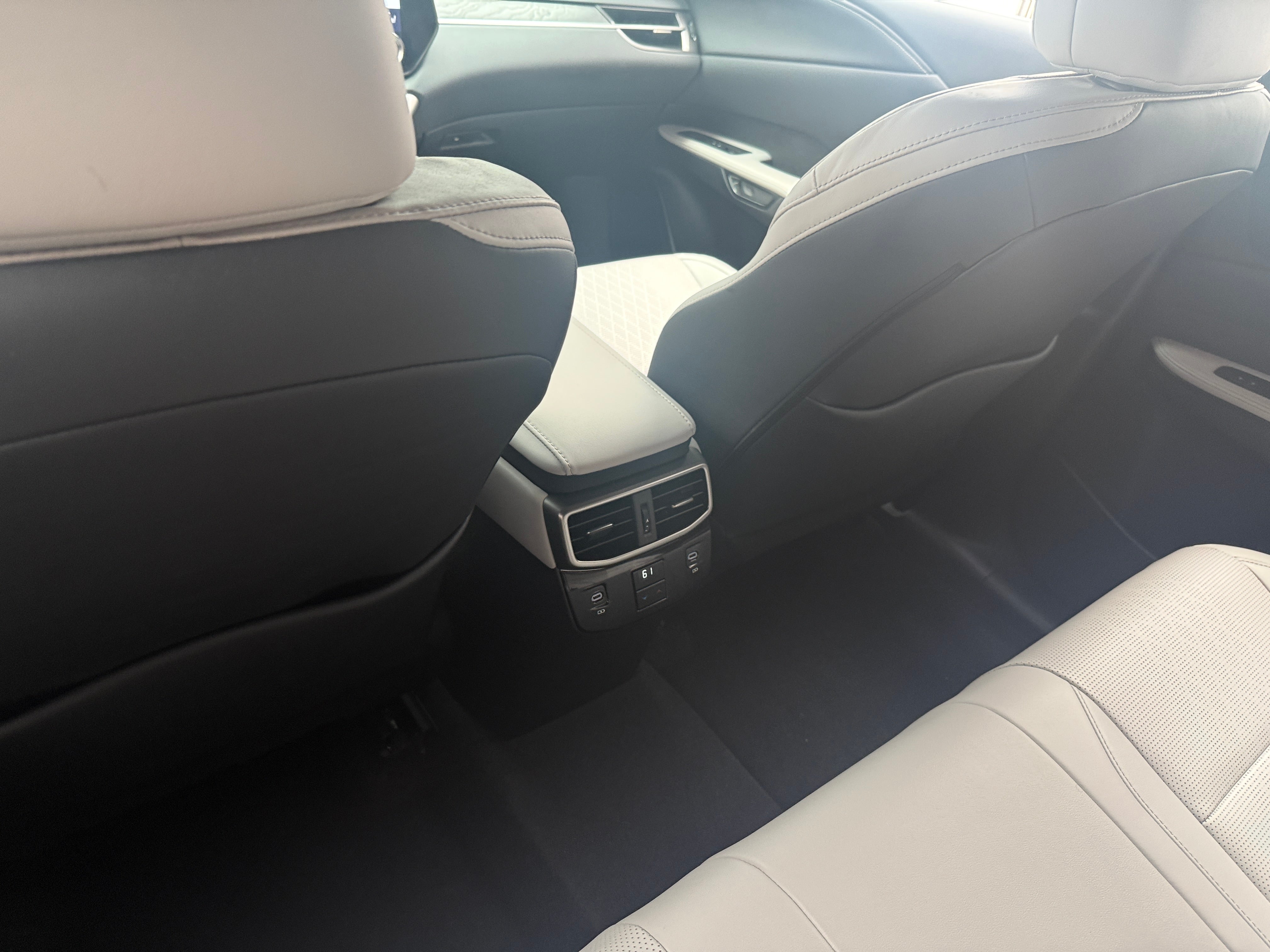 lexus rx 2024 2T2BAMBA4RC024481 image lexus rx 2024 2T2BAMBA4RC024481 image