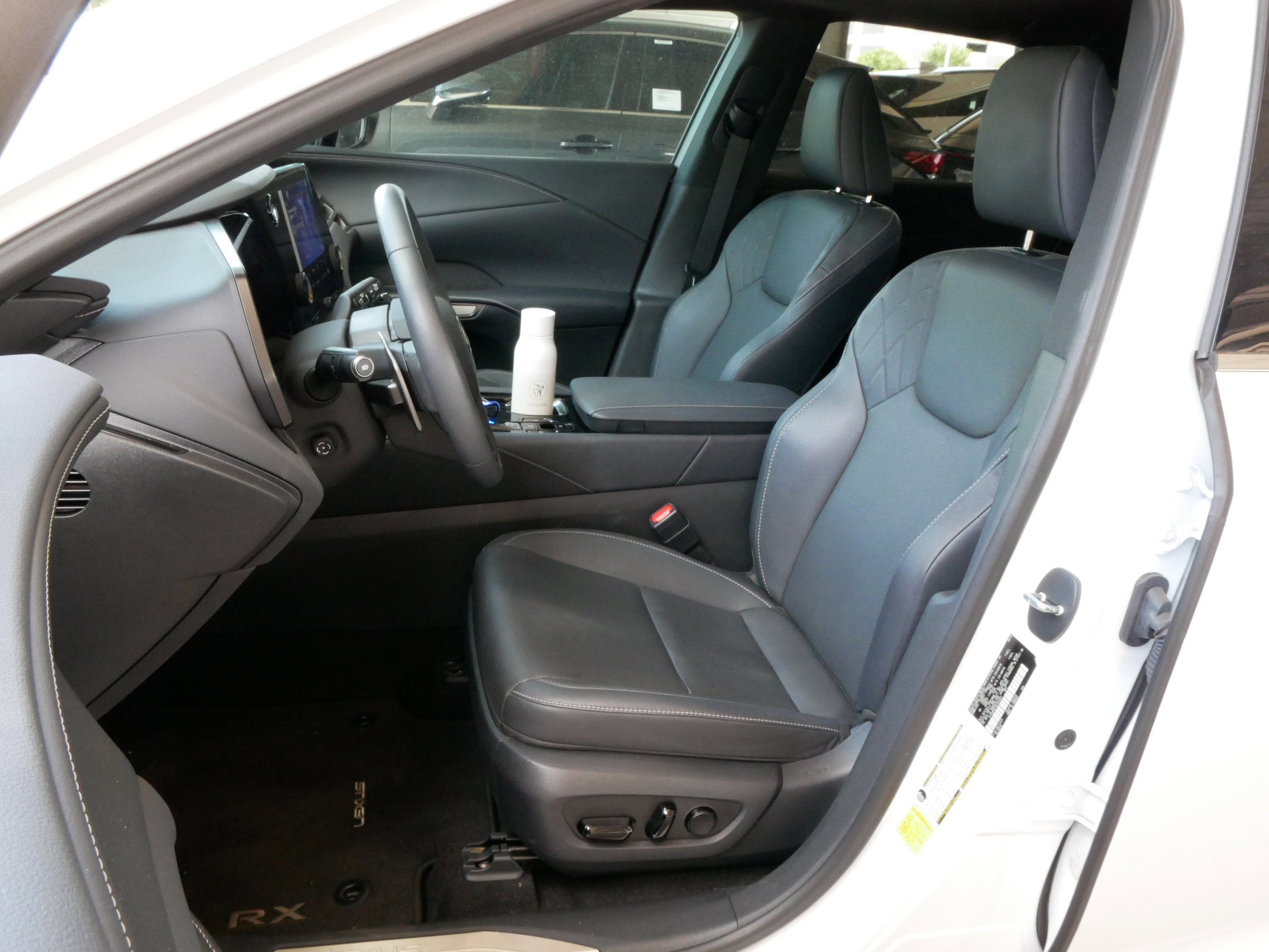 lexus rx 2024 2T2BAMBA3RC044401 image lexus rx 2024 2T2BAMBA3RC044401 image