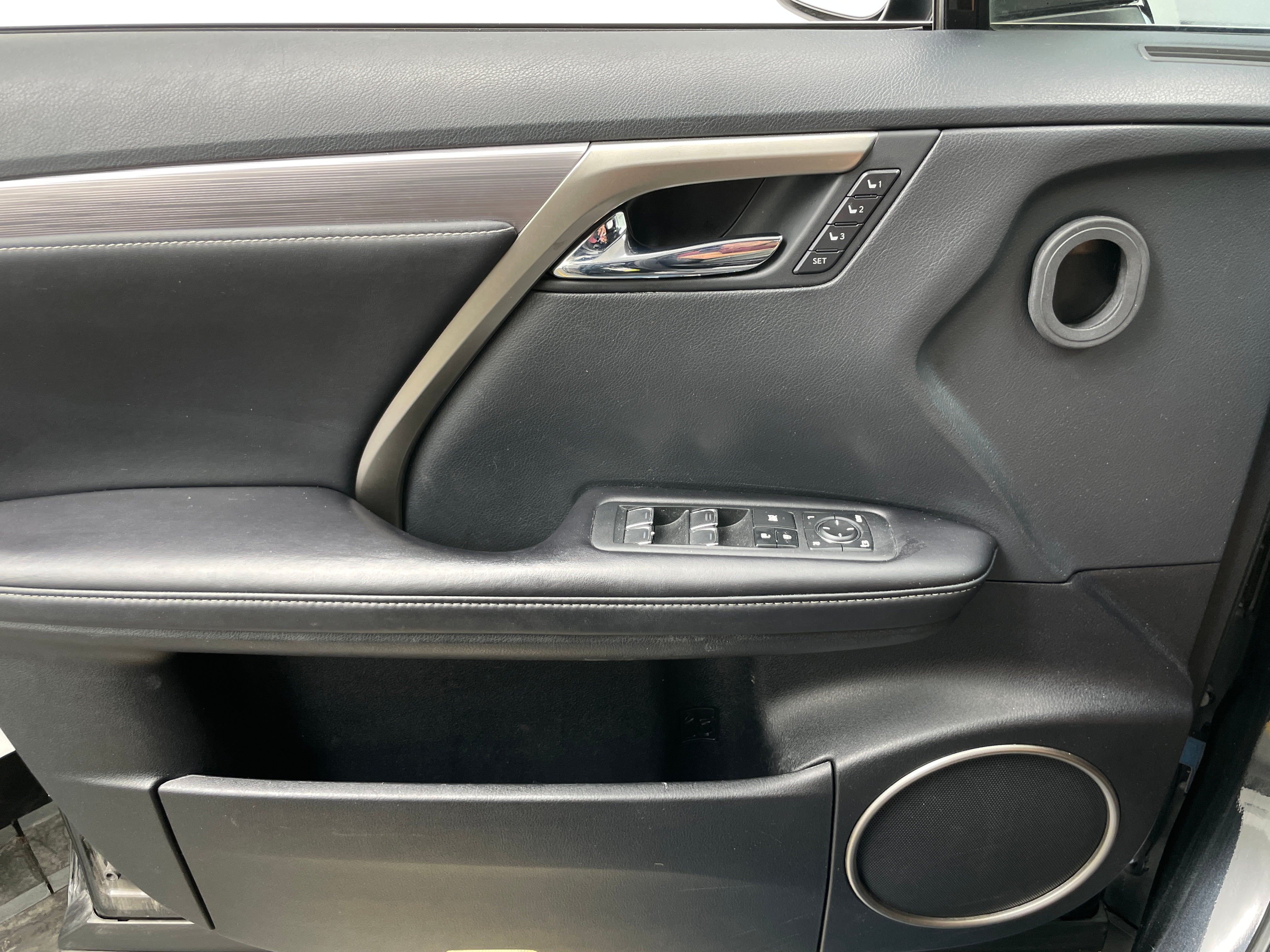 lexus rx 2020 2T2YZMDA6LC230652 image lexus rx 2020 2T2YZMDA6LC230652 image