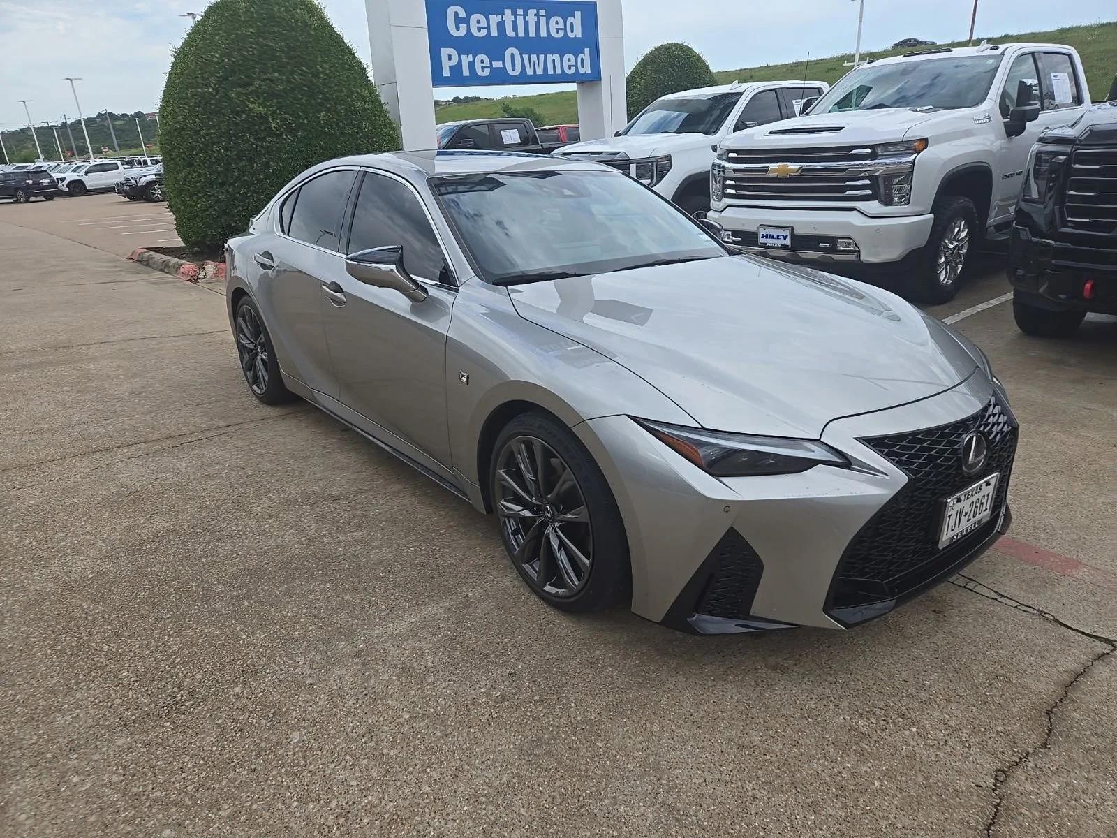 lexus is 2023 JTHGZ1B27P5066971 image lexus is 2023 JTHGZ1B27P5066971 image