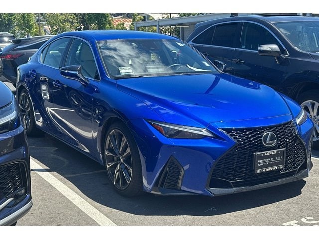 lexus is 2023 JTHGZ1B26P5067318 image lexus is 2023 JTHGZ1B26P5067318 image