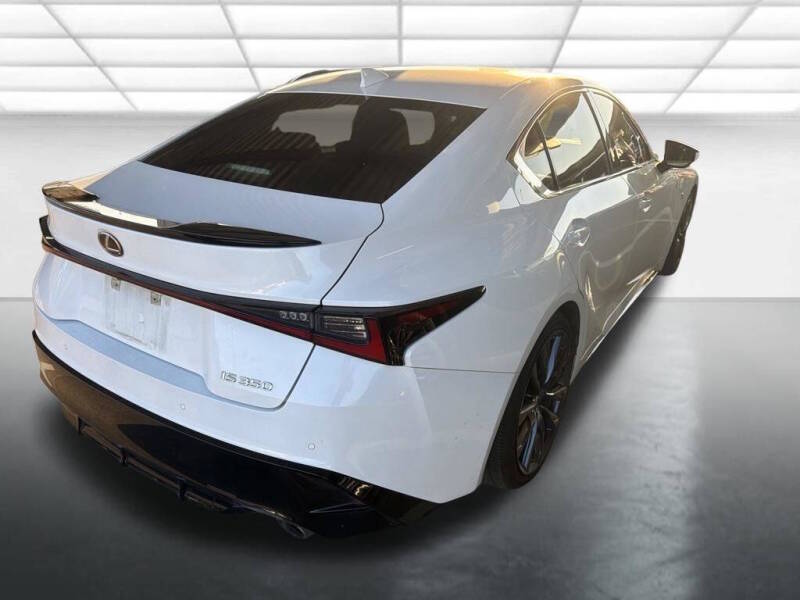 lexus is 2023 JTHGZ1B27P5059440 image lexus is 2023 JTHGZ1B27P5059440 image