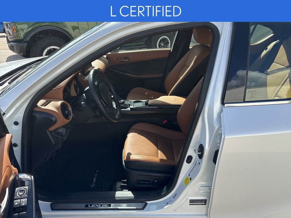 lexus is 2023 JTHCA1D23P5127316 image lexus is 2023 JTHCA1D23P5127316 image