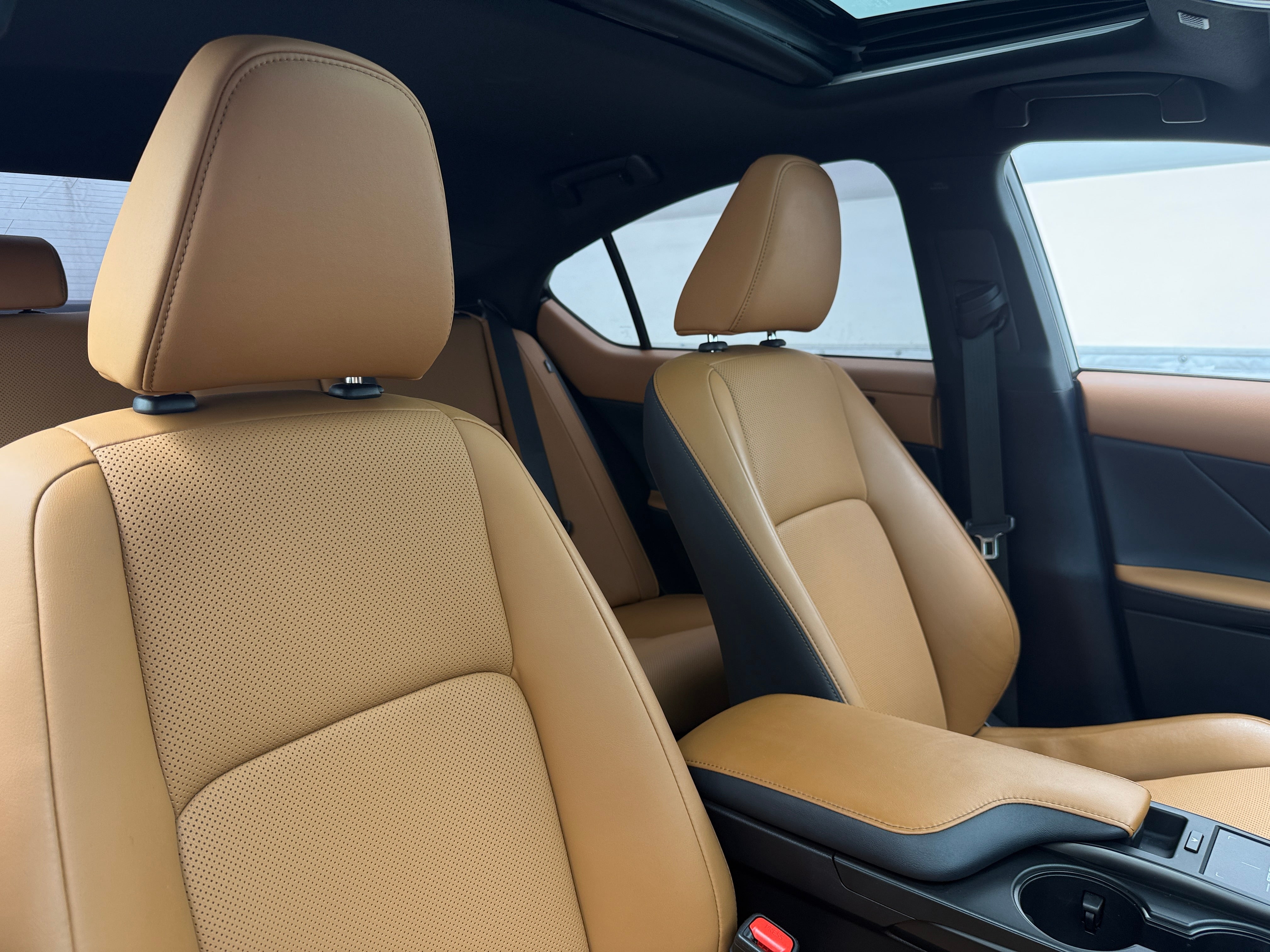 lexus is 2023 JTHDA1D21P5124337 image lexus is 2023 JTHDA1D21P5124337 image