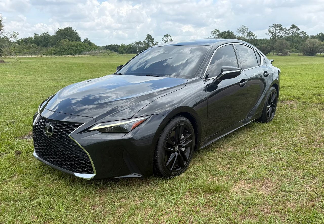 lexus is 2023 JTHCA1D26P5123020 image lexus is 2023 JTHCA1D26P5123020 image