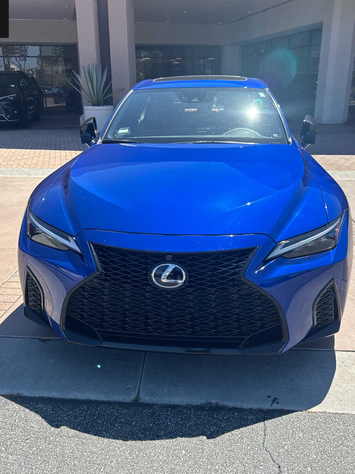 lexus is 2023 JTHGZ1B2XP5069590 image lexus is 2023 JTHGZ1B2XP5069590 image