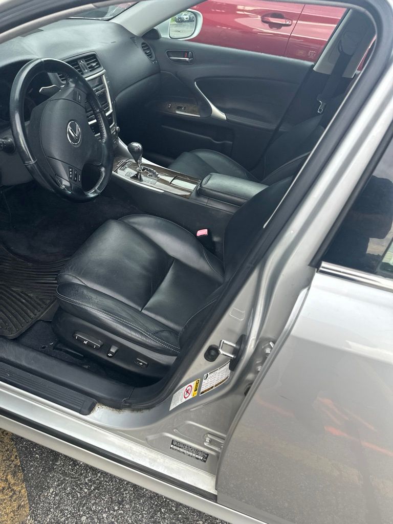 lexus is 2009 JTHCK262195032398 image lexus is 2009 JTHCK262195032398 image