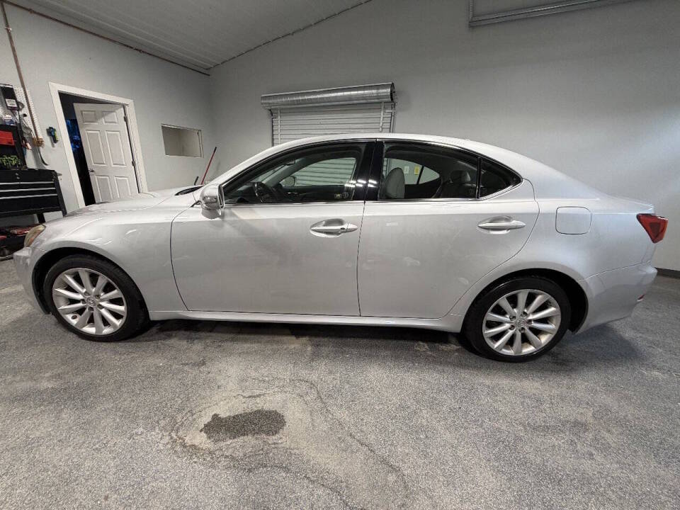 lexus is 2009 JTHCK262492030078 image lexus is 2009 JTHCK262492030078 image