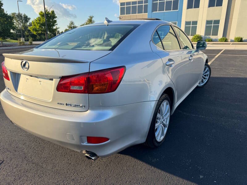 lexus is 2007 JTHCK262272018752 image lexus is 2007 JTHCK262272018752 image