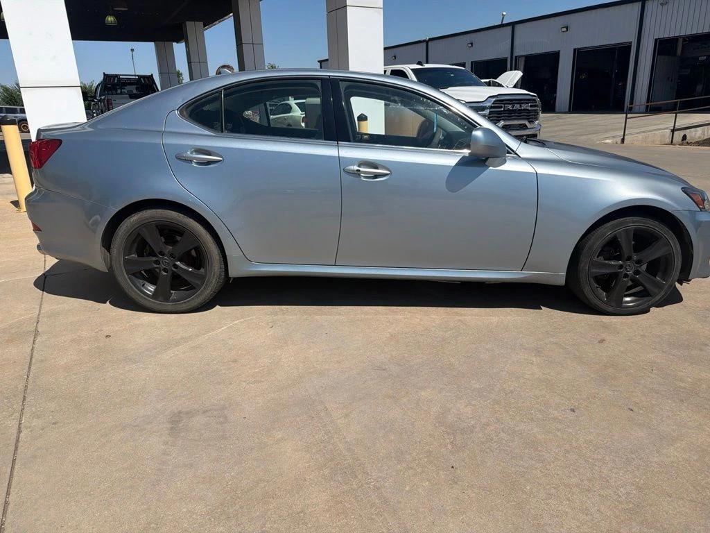 lexus is 2007 JTHCK262272010599 image lexus is 2007 JTHCK262272010599 image