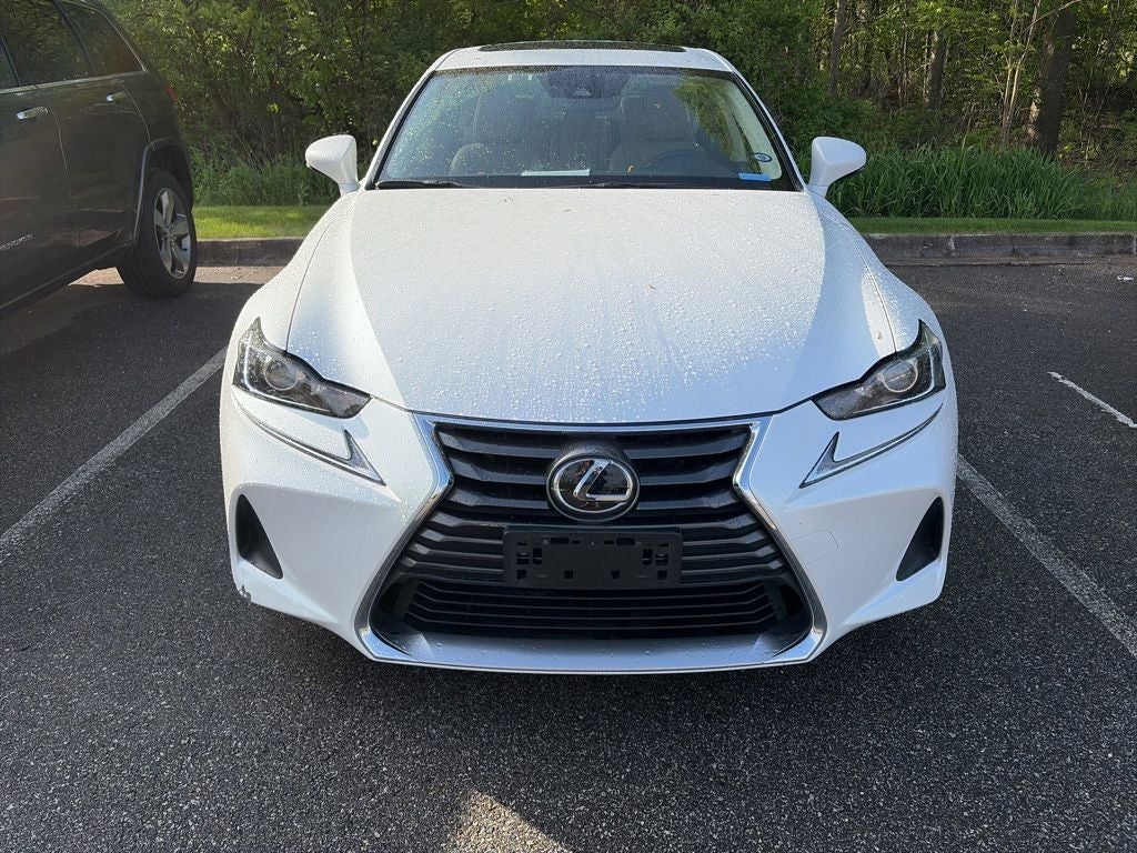 lexus is 2019 JTHC81D20K5039585 image lexus is 2019 JTHC81D20K5039585 image